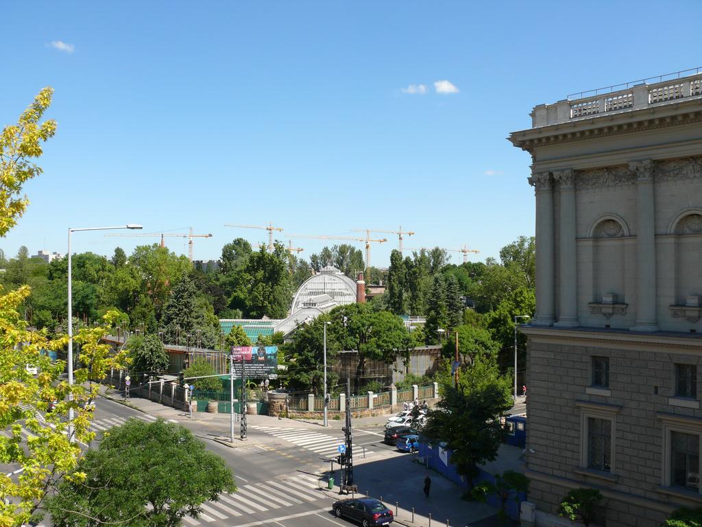 Heroes' Residence Budapest Exteriör bild